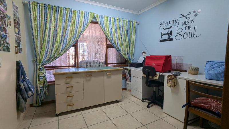 3 Bedroom Property for Sale in Denver Park Western Cape